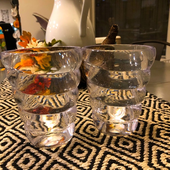 Crate&Barrel Clear Acrylic Tumblers (Set of 2) - Picture 1 of 4